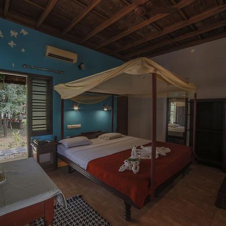 Hôtel Athreya Ayureveda Centre à Kottayam Extérieur photo