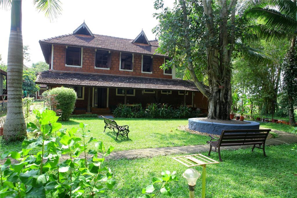 Hôtel Athreya Ayureveda Centre à Kottayam Extérieur photo